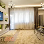 V68 Deluxe Apartment - Hostaid