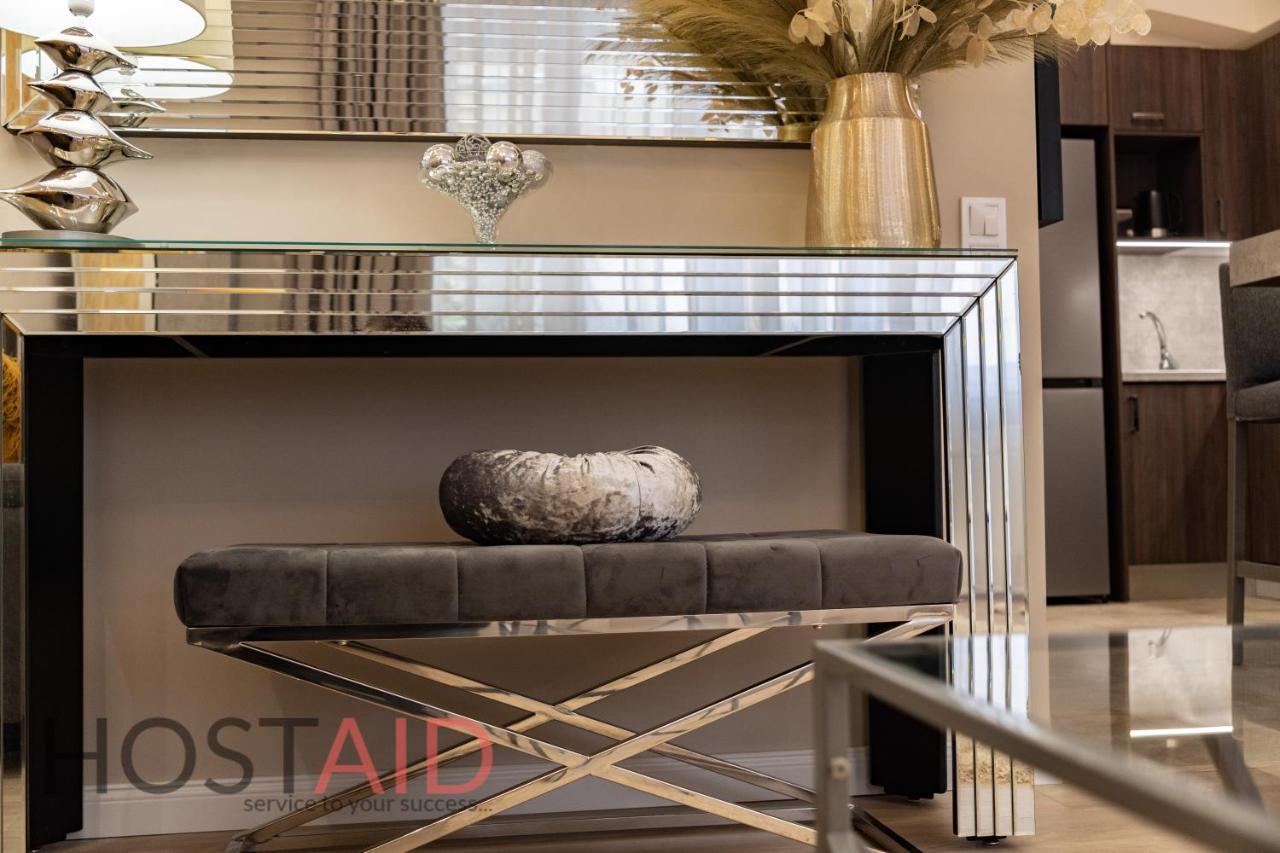 V68 Deluxe - Hostaid Apartment
