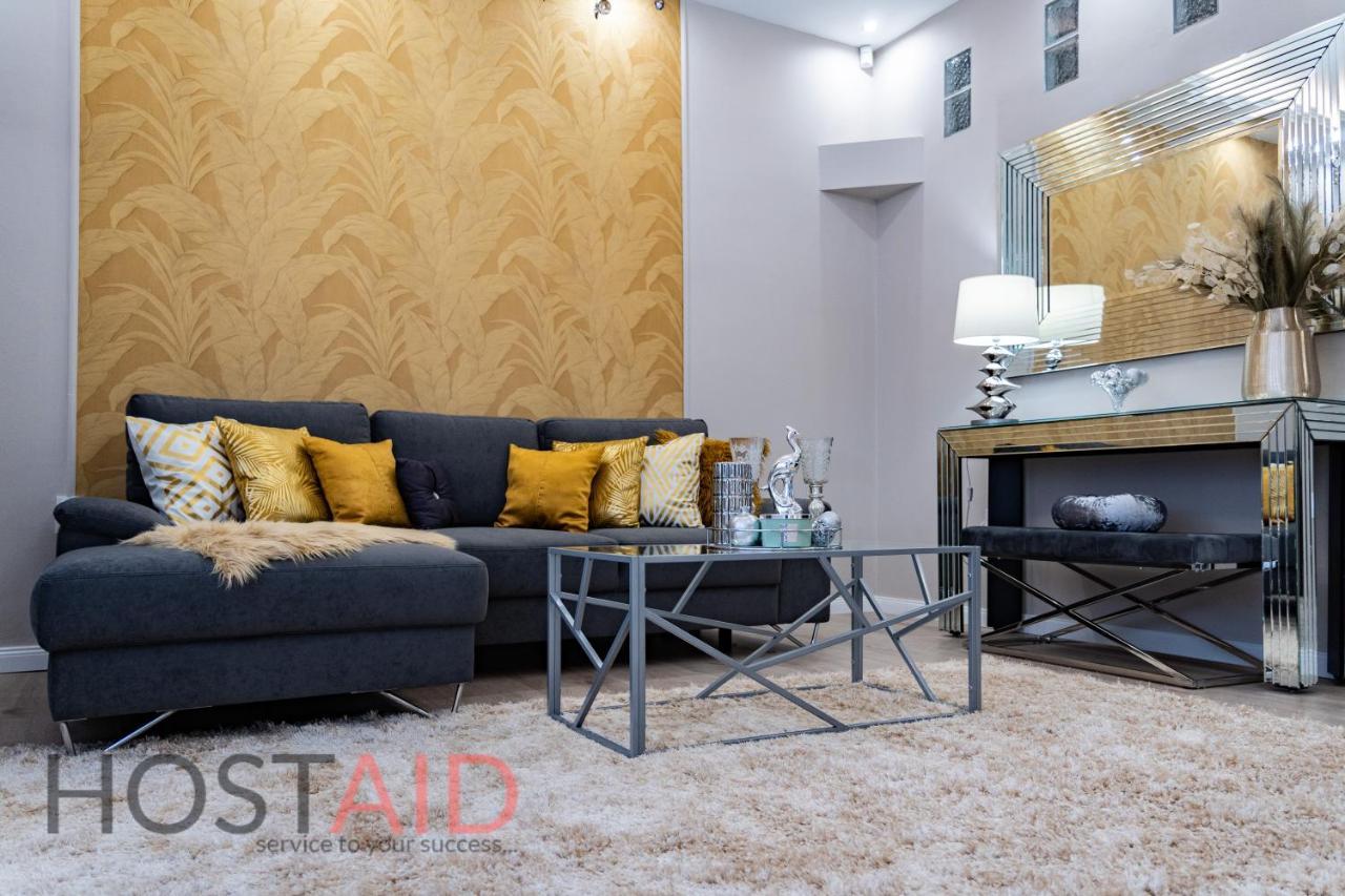 V68 Deluxe - Hostaid Apartment *